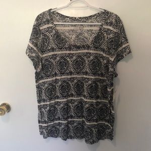 BNWT Navy and White T Shirt